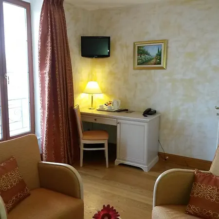 Chateau De La Sebrandiere 3* Le Gué-de-Velluire