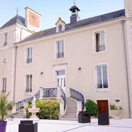 Chateau De La Sebrandiere ホテル 3*