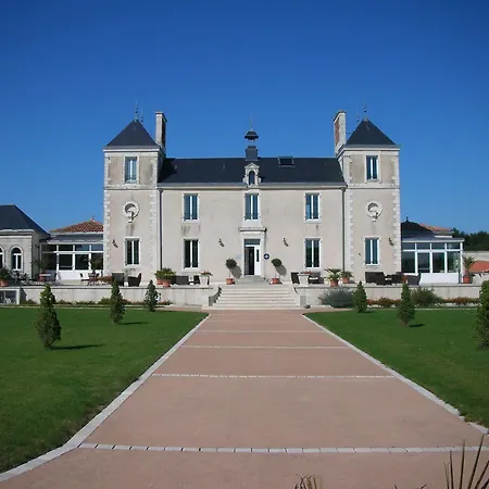 Chateau De La Sebrandiere ホテル