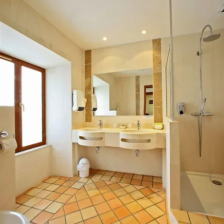 Chateau De La Sebrandiere 3*