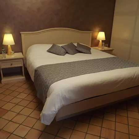 ホテル Chateau De La Sebrandiere 3*